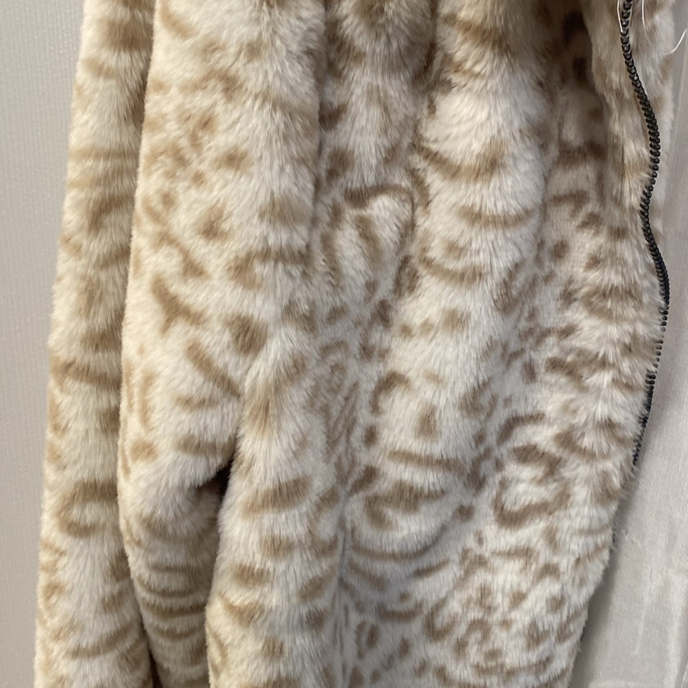 Jacket - Picture 2 of 2